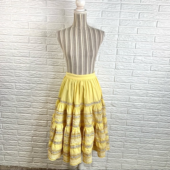 Vintage Dresses & Skirts - Vintage Yellow Embroidered Full Midi Skirt